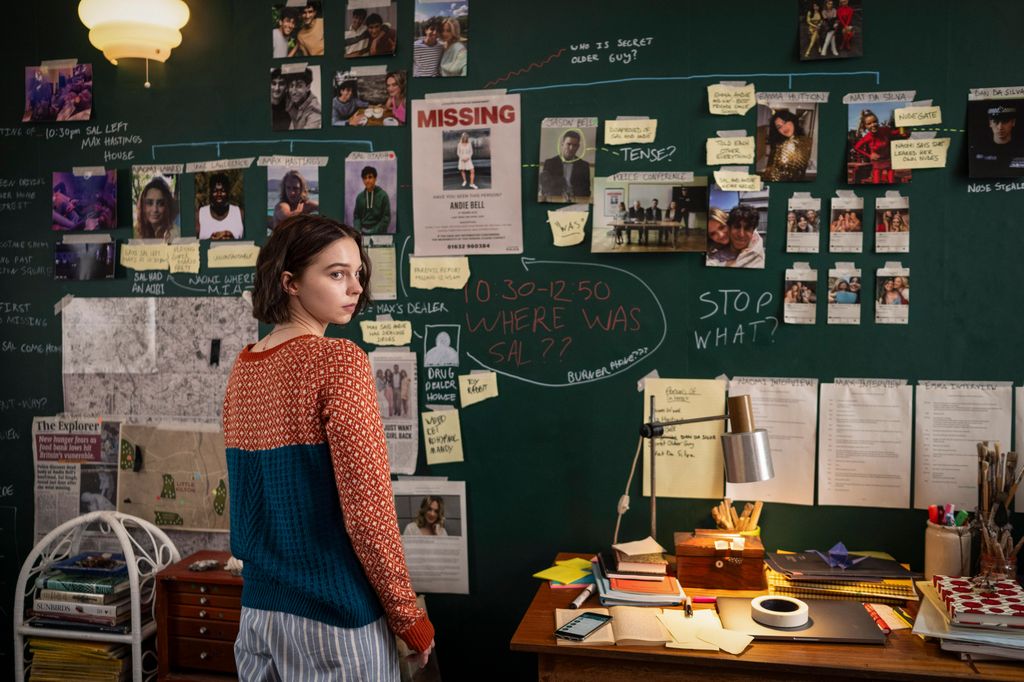 Teenager Pip investigates mysteries in her small, quiet town of Little Kilton