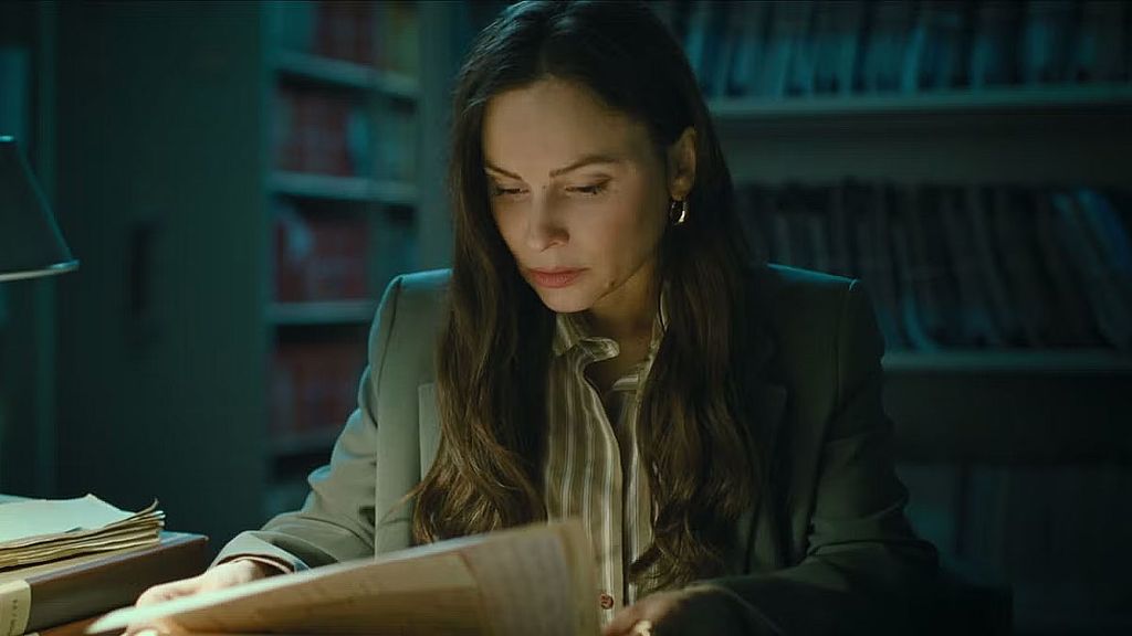 Fans are calling Cassandra the new Dark on Netflix