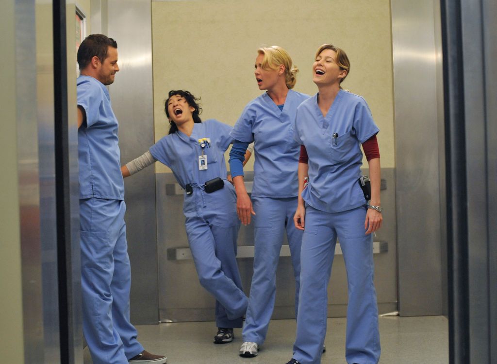 Justin Chambers, Sandra Oh, Katherine Heigl, and Ellen Pompeo on Grey's Anatomy
