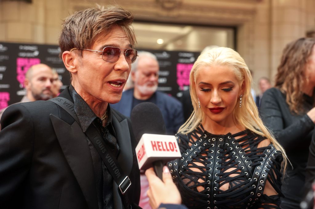 Chrisitna Aguilera et Steve Antin sont interviewés par Hello!