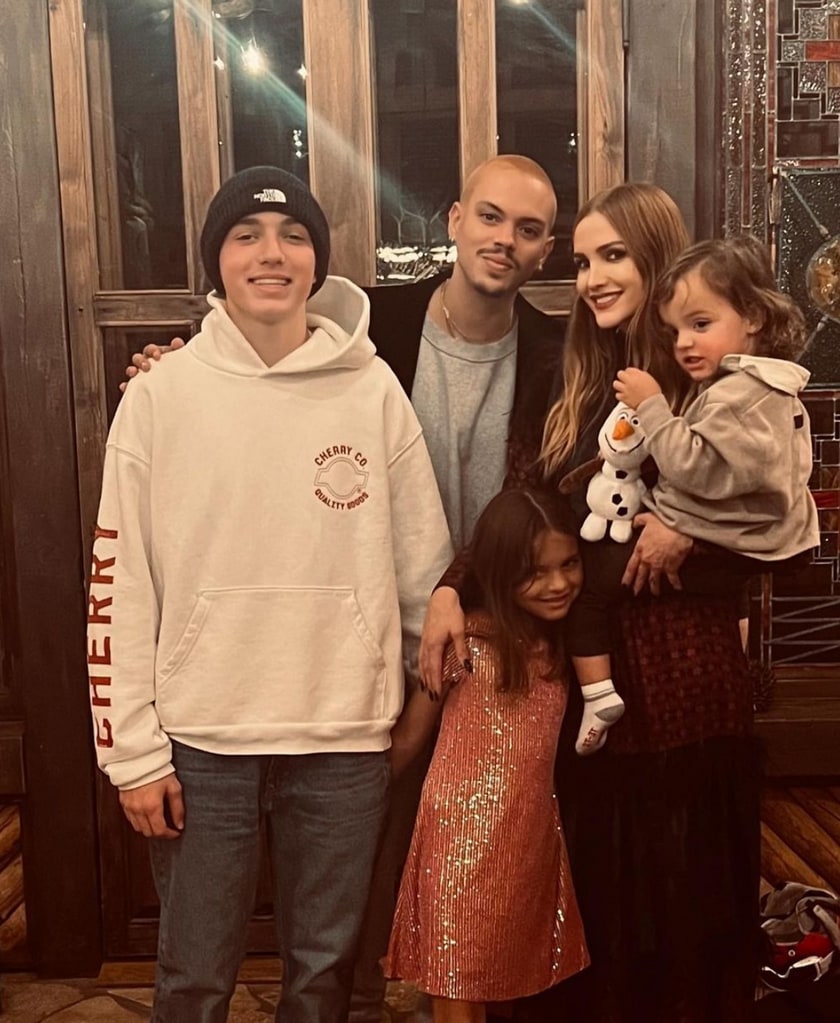 Photo posted by Ashlee Simpson on Onstagram November 2022 with husband Evan Ross, son Bronx, and daughters Jagger and Ziggy