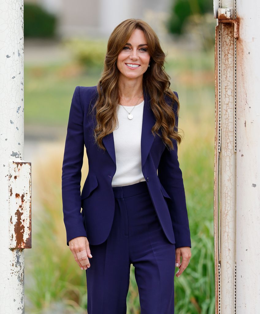 Catherine, Princess of Wales in navy suit