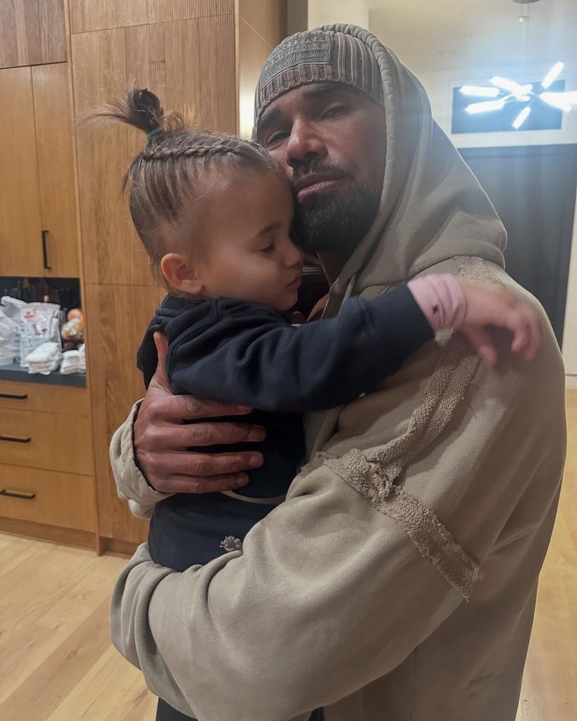 Shemar Moore hugs daughter Frankie