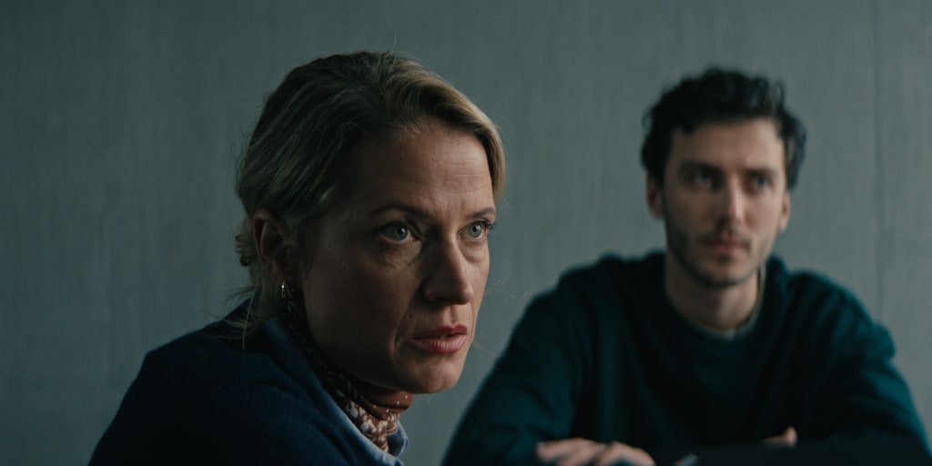 Marie Sandø in The Pushover