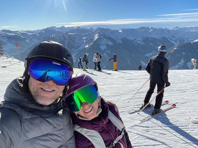mike zara tindall skiing selfie