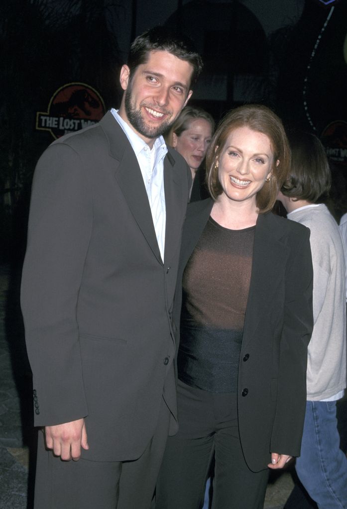 Bart Freundlich and Julianne Moore at the premiere of The Lost World: Jurassic Park in Los Angeles in May 1997