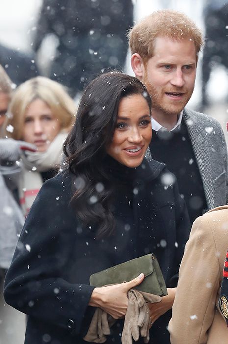 meghan markle and prince harry in the snow