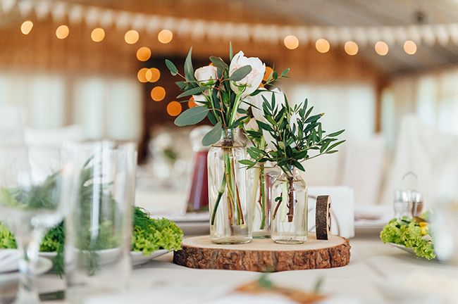 simple wedding table setting
