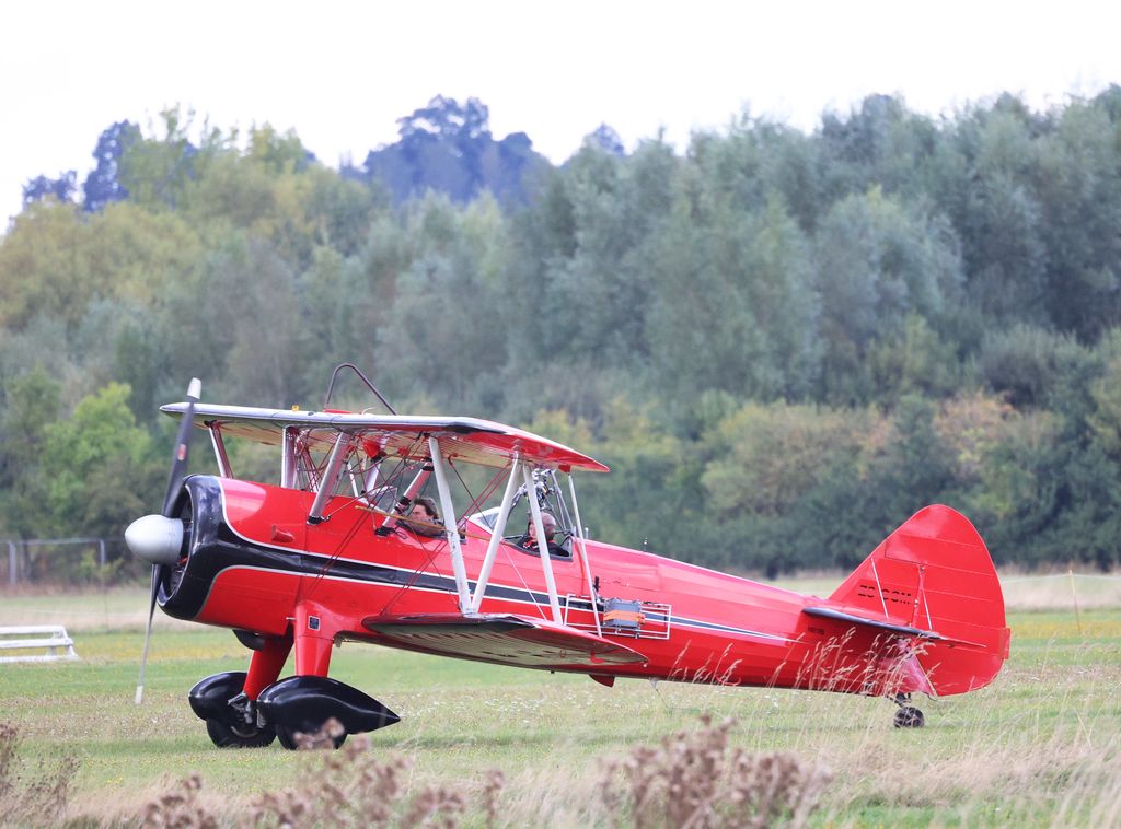 Hollywood daredevil Tom Cruise was spotted soaring through the skies of Oxfordshire