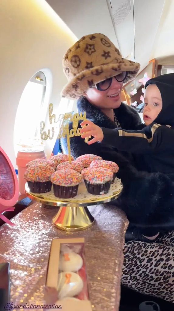 Paris spends her birthday on a private jet