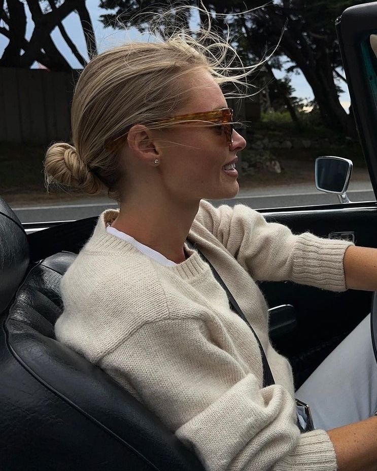 influencer Claire Rose 10 second bun