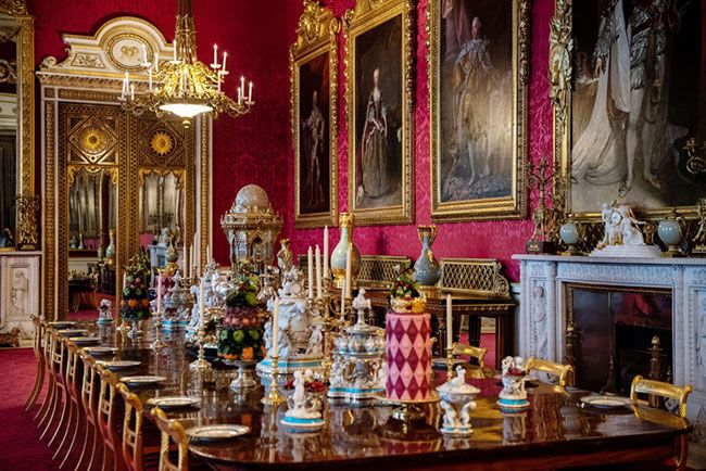 buckingham palace dining room