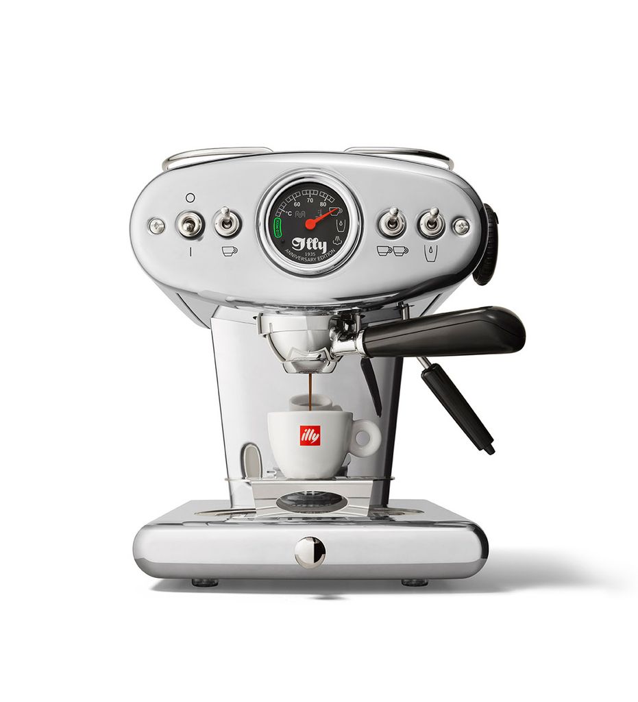 Ground Coffee & E.S.E. Pods Machine 