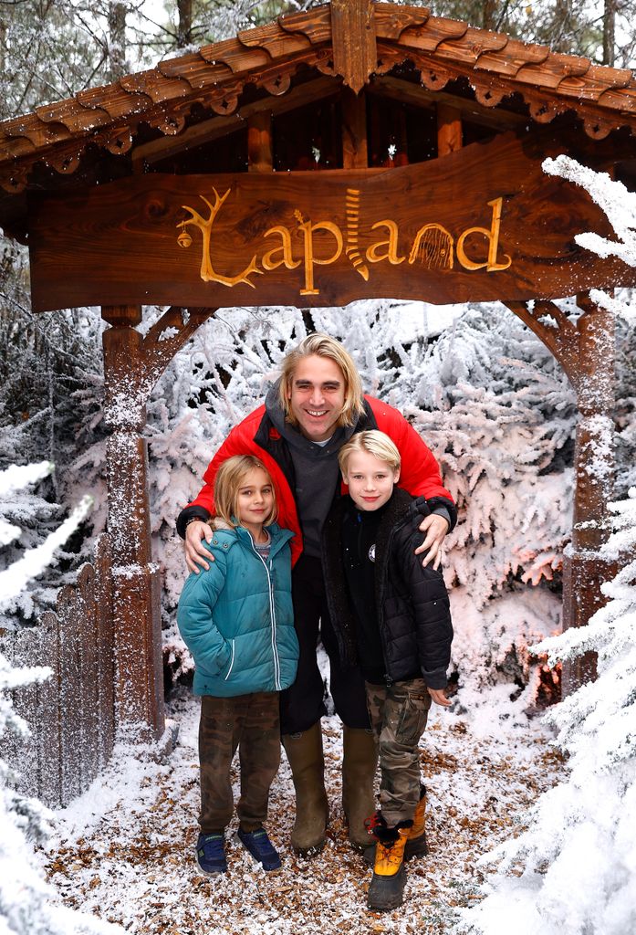 Charlie Simpson with his sons in 2023 at UK Lapland