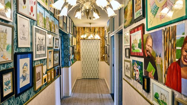 escape to chateau art wall