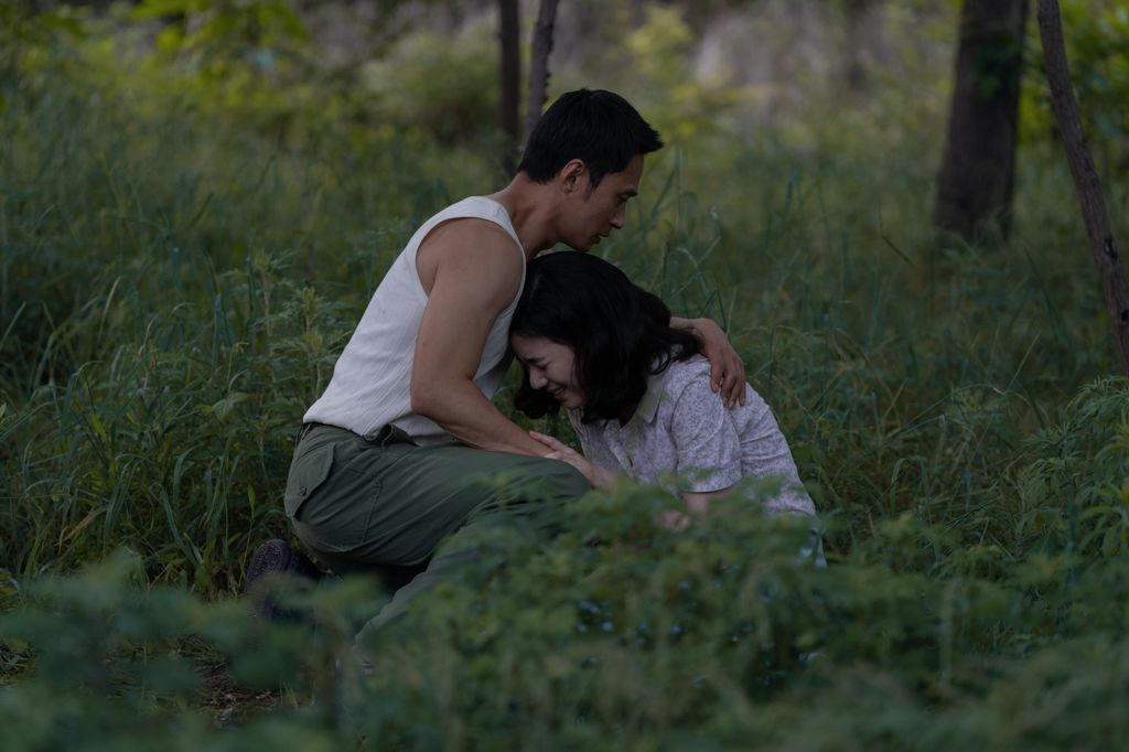 Eunchae Jung and Sungkyu Kim in Pachinko