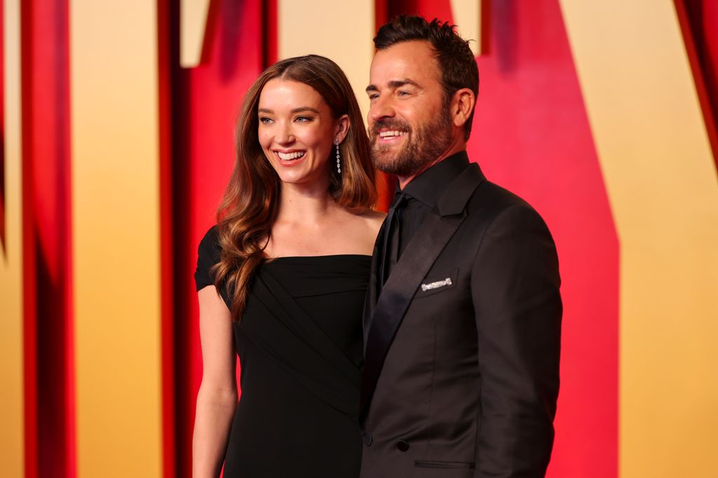 Nicole Brydon Bloom and Justin Theroux at the 2024 Vanity Fair Oscar Party held at the Wallis Annenberg Center for the Performing Arts on March 10, 2024 in Beverly Hills, California