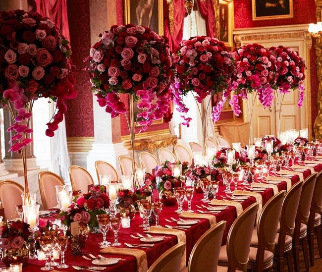 pink red roses banquet