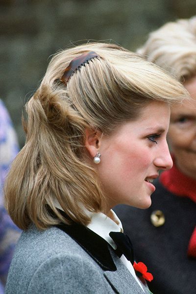 Princess Diana Wears A French Side Comb