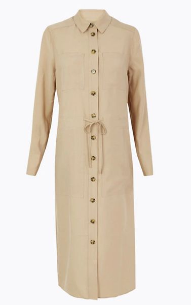 Lorraine Kelly's cream shirt dress is a bargain from Marks & Spencer ...