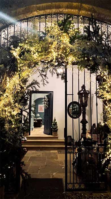 Ayda Field Christmas doorway