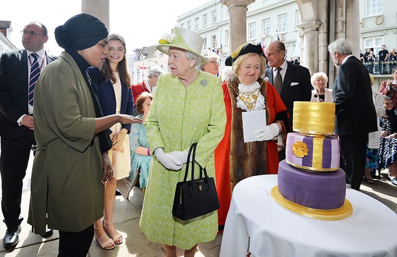 queen purple cake