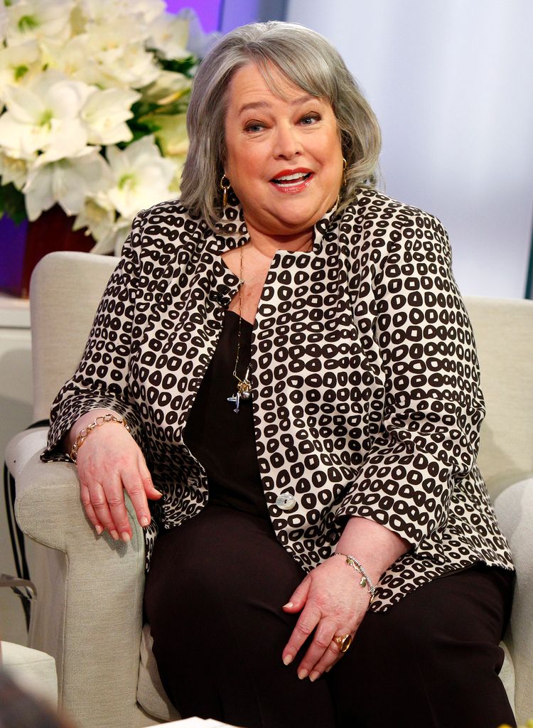 Matlock’s Kathy Bates showcases incredible weightloss and youthful new ...