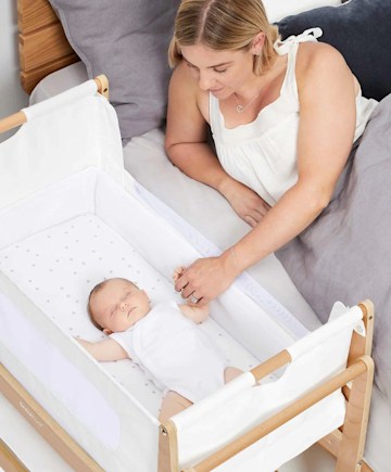 Snuzpod 4 bedside crib