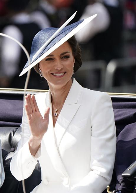 kate middleton princess diana sapphire earrings necklace