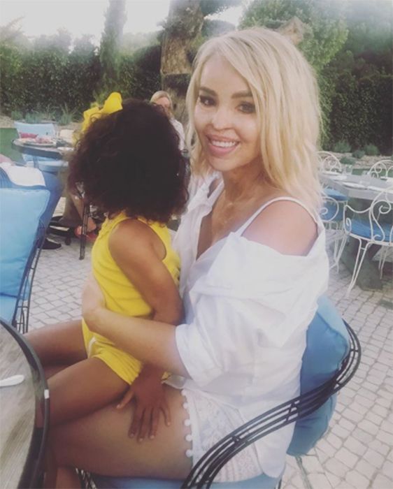 katie piper daughter belle on holiday
