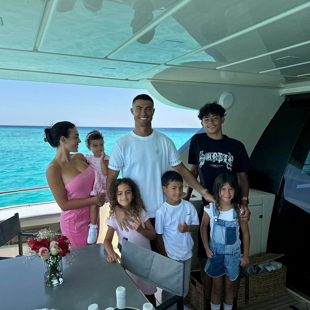 The Ronaldo clan enjoyed a trip on a lavish yacht 