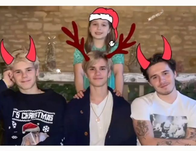 beckham christmas family photo 