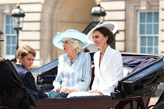 kate middleton duchess camilla trooping the colour