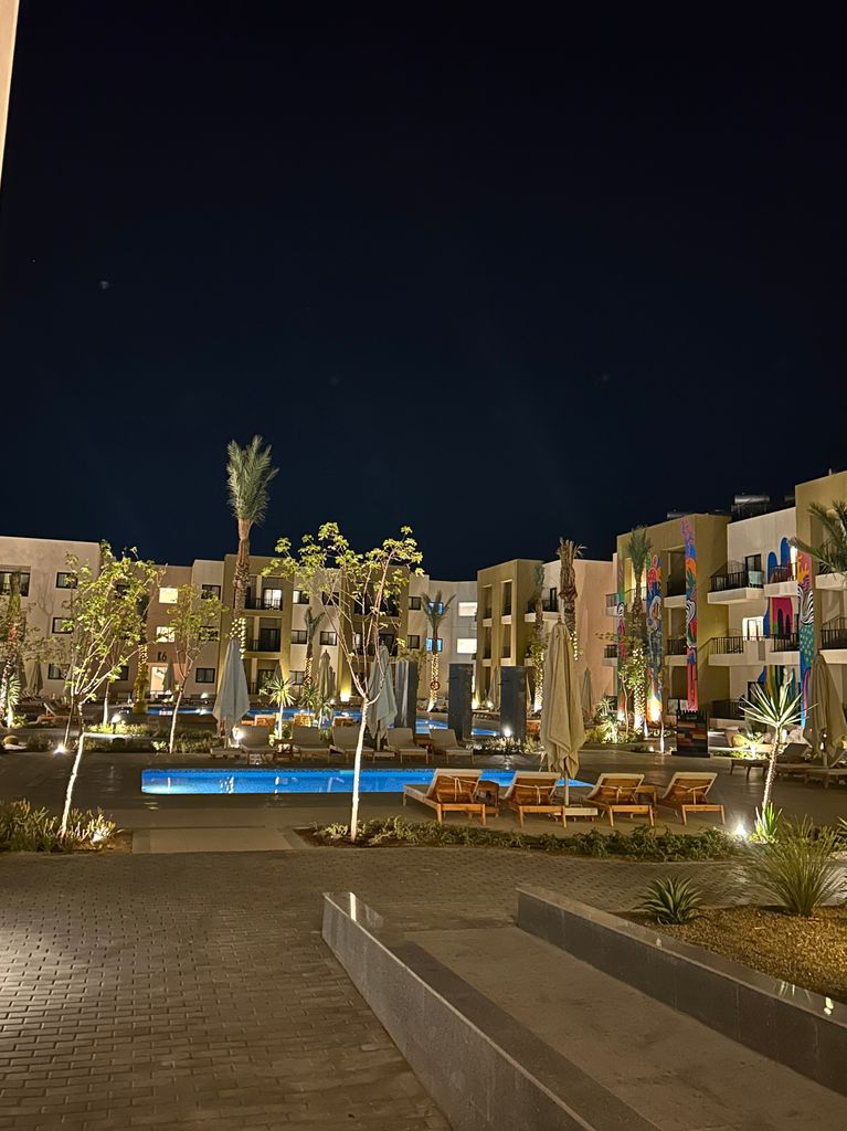 Beautiful by day and by night, I would be lying if I said I wasn't sorely disappointed as I watched the beautiful Kaktus Hotel and Soma Bay shrink into the horizon on the way to the airport