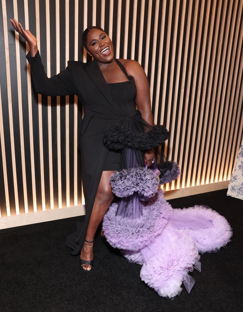  Danielle Brooks wears a purple dress at the 30th Screen Actors Guild Awards, PEOPLE After Party, Shrine Auditorium, Los Angeles.