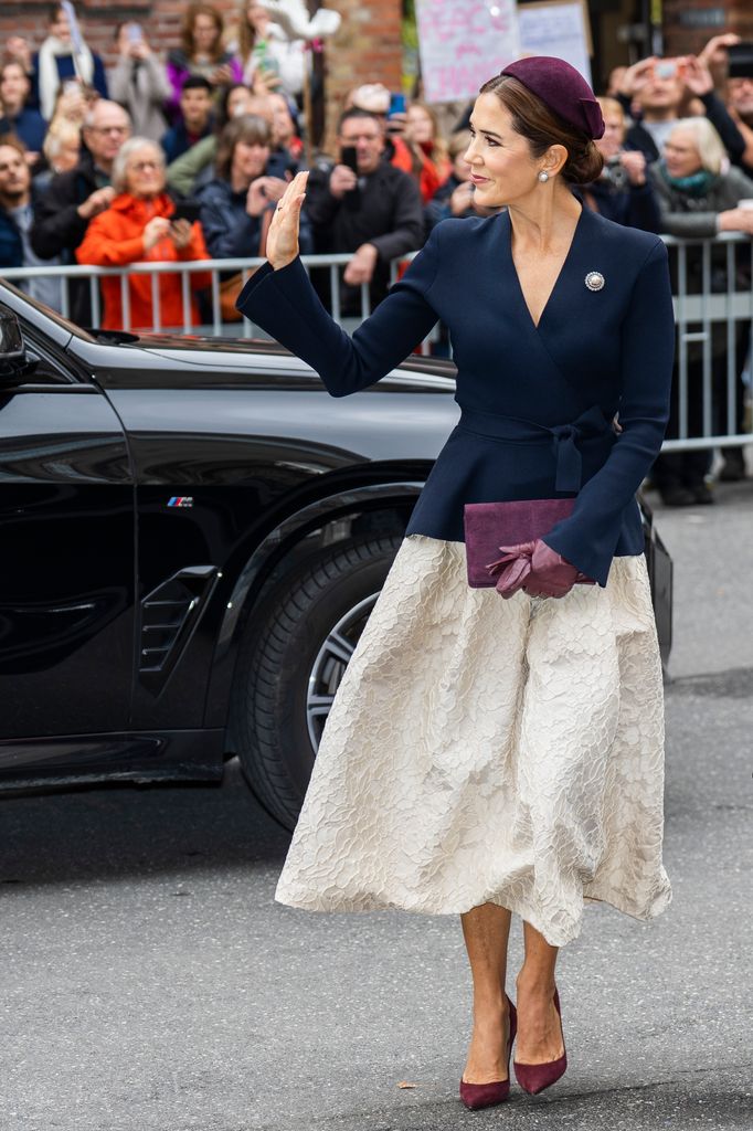 Queen Mary looked so autumnal