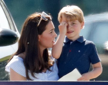 Kate comforting crying George