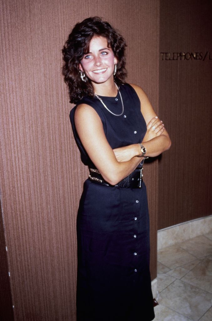 Courteney Cox with shaggy curls in 1987