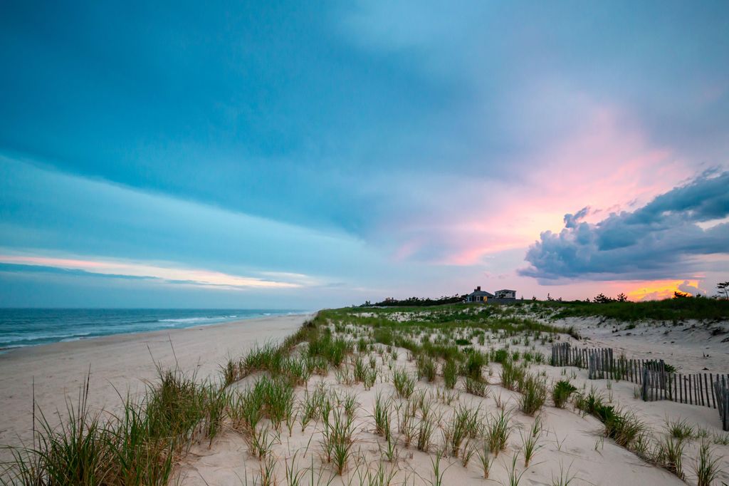 Les experts révèlent la plage numéro un aux États-Unis en 2025 - vivez-vous à proximité? 5 Coucher de soleil sur Cooper's Beach, Southampton, NY