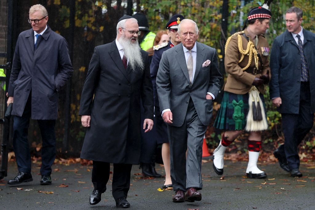 Rabbi Daniel Walker and King Charles during a visit to Heaton Park Hebrew Congregation Synagogue