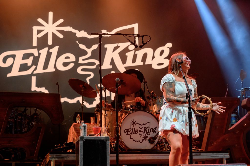 KEY BISCAYNE, FLORIDA - NOVEMBER 12: Elle King performs during the 2023 Country Bay Music Festival at the Miami Marine Stadium on November 12, 2023 in Key Biscayne, Florida. (Photo by Ivan Apfel/Getty Images)
