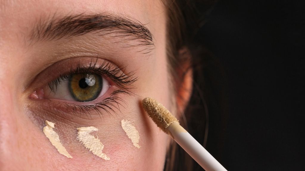 applying concealer to fine lines
