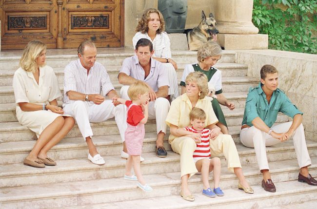 princess diana in spain on holiday