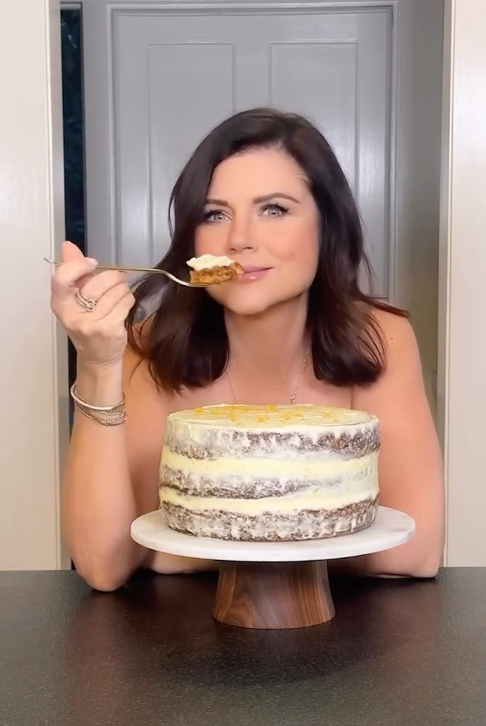 tiffani thiessen cake