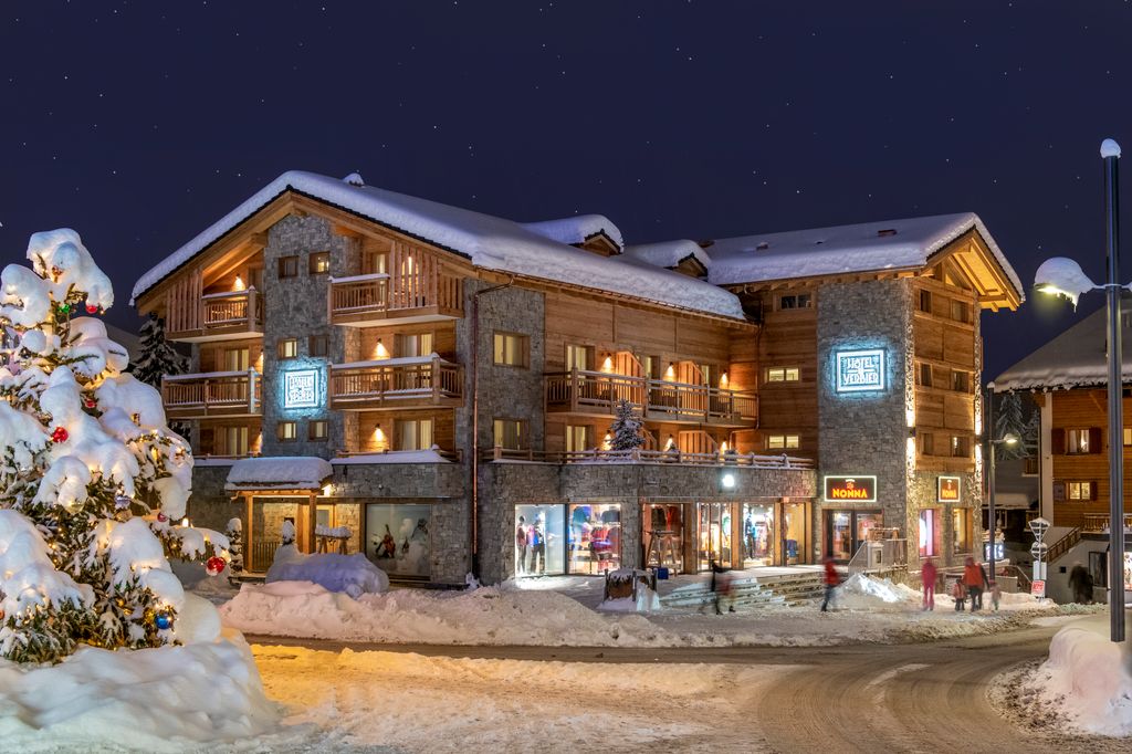 Newly renovated four star Hôtel de Verbier, situated in the centre of Verbier