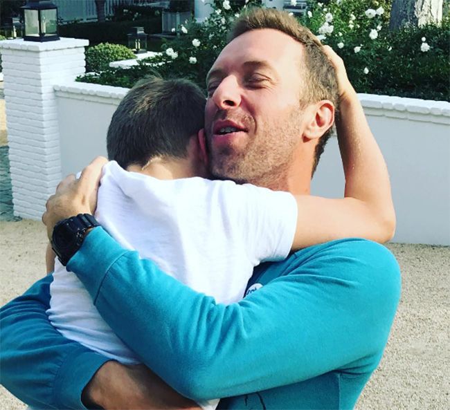 Gwyneth Paltrow shares sweet photo of Chris Martin reuniting with his son Moses for Thanksgiving