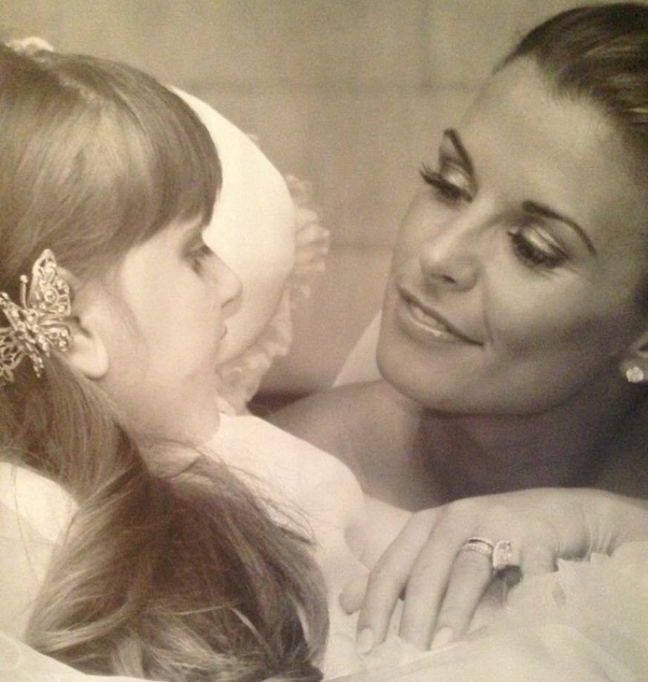 Coleen Rooney on her wedding day smiling at her late sister 