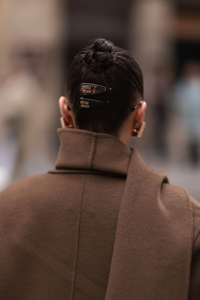 easy office hairstyle high bun with clips.j