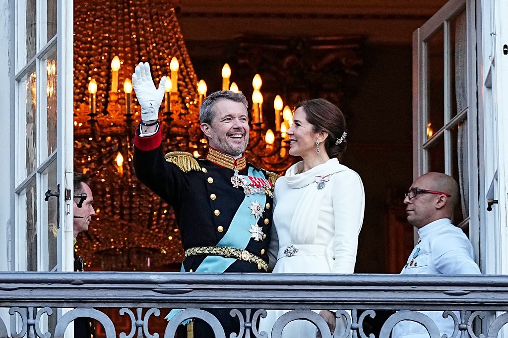 Frederik and Mary appear on balcony at Amalieborg