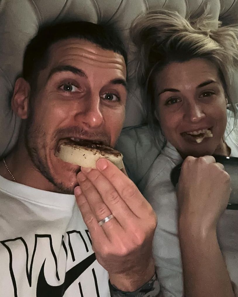 Gorka Marquez eating a crumpet in bed with Gemma Atkinson